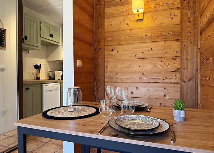 Ecureuil, Cocooning 5 Minutes Des Telecabines